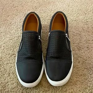 Women’s slip ons, size 11, preloved, good condition